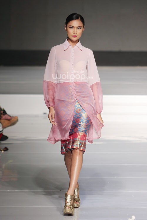 Yogie Pratama Kain Negeri Jakarta Fashion & Food Festival 2015 at Ballroom Harris Hotel. Kelapa Gading. Jakarta. [Foto: Mohammad Abduh/Wolipop]