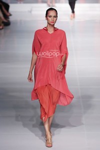 Oscar Lawalata My Name is Asia. Jakarta Fashion & Food Festival 2015 at Ballroom Harris Hotel. Kelapa Gading. Jakarta. [Foto: Mohammad Abduh/Wolipop]