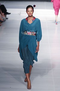 Oscar Lawalata My Name is Asia. Jakarta Fashion & Food Festival 2015 at Ballroom Harris Hotel. Kelapa Gading. Jakarta. [Foto: Mohammad Abduh/Wolipop]