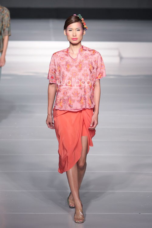 Oscar Lawalata My Name is Asia. Jakarta Fashion & Food Festival 2015 at Ballroom Harris Hotel. Kelapa Gading. Jakarta. [Foto: Mohammad Abduh/Wolipop]