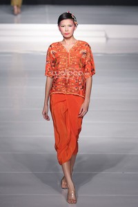 Oscar Lawalata My Name is Asia. Jakarta Fashion & Food Festival 2015 at Ballroom Harris Hotel. Kelapa Gading. Jakarta. [Foto: Mohammad Abduh/Wolipop]