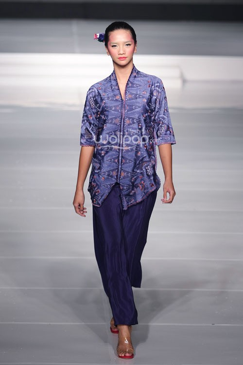 Oscar Lawalata My Name is Asia. Jakarta Fashion & Food Festival 2015 at Ballroom Harris Hotel. Kelapa Gading. Jakarta. [Foto: Mohammad Abduh/Wolipop]