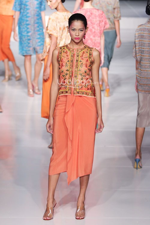 Oscar Lawalata My Name is Asia. Jakarta Fashion & Food Festival 2015 at Ballroom Harris Hotel. Kelapa Gading. Jakarta. [Foto: Mohammad Abduh/Wolipop]