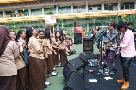 GoGoJiLL Sukses Hentak School Hot Music