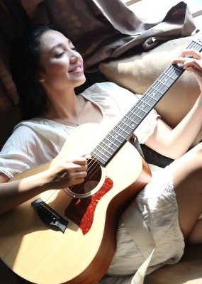 Tak Mau Umbar Keseksian Lagi, Manda Cello Ingin Tampil Lebih Sopan