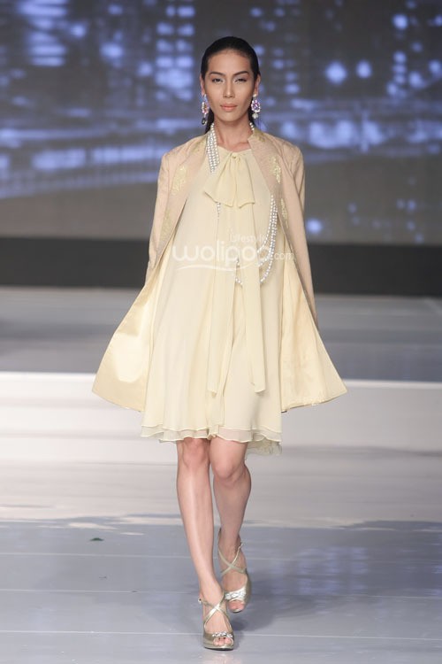 Chossy Latu Songket and the City. Cita Tenun Indonesia. Jakarta Fashion & Food Festival 2015 at Ballroom Harris Hotel. Kelapa Gading. Jakarta. [Foto: Mohammad Abduh/Wolipop]