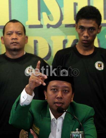 PPP Romy Minta Pimpinan DPR Cabut SK Susunan Fraksi Kubu Djan