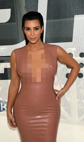 Dikabarkan Hamil Anak Kembar, Ini Jawaban Kim Kardashian