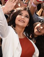 Selfie Queen Kylie Jenner