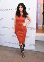 Selfie Queen Kylie Jenner