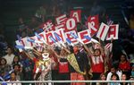 Aksi Heboh Suporter Indonesia di Istora