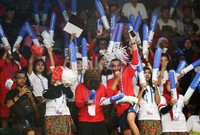     Suporter Indonesia mamadati Istora Senayan.