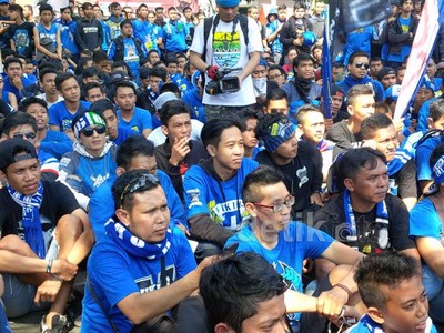 Bobotoh Tuntut Penyelamatan Sepakbola Indonesia