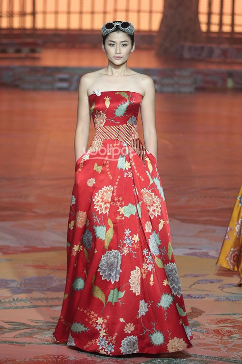 Didi Budiardjo Uri-Uri. Jakarta Fashion & Food Festival 2015 at Ballroom Harris Hotel. Kelapa Gading. Jakarta. [Foto: Mohammad Abduh/Wolipop]