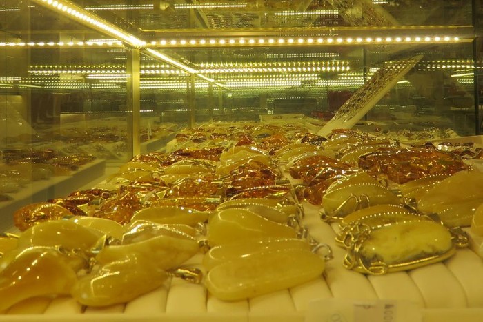 Moskow Juga Demam Batu Akik, Namanya Batu Amber