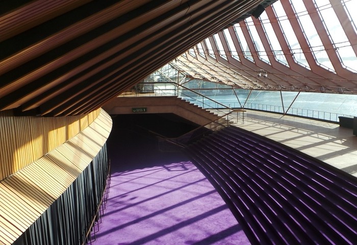 Pavarotti Pernah Lari Terbirit-birit di Sydney Opera House, Kenapa?