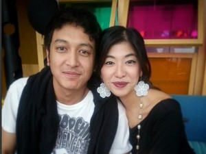 Diam-diam, Dimas Anggara Tunangan dengan Cewek Singapura