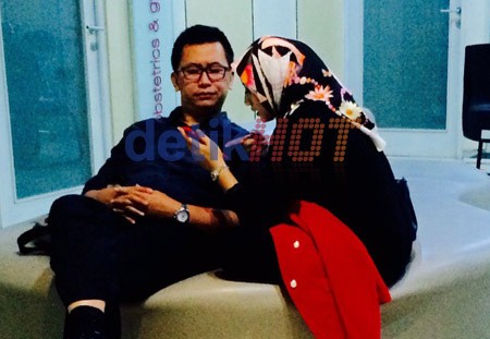 Inikah Suami Shinta Bachir?