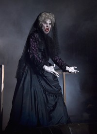     Hii seramnya 'The Bride in Black'. Alberto E. Rodriguez/Getty Images/detikFoto.