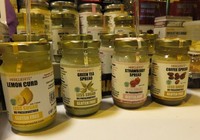 Selai homemade dengan varian rasa lemon, green tea, strawberry dan kopi yang bisa Anda aplikasikan dalam selembar roti untuk sarapan.