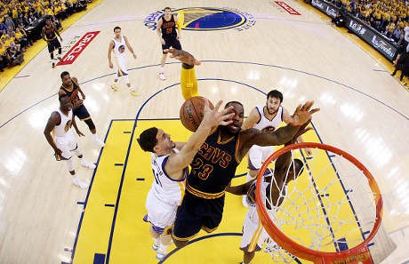 LeBron 44 Poin tapi Cavaliers Dikalahkan Warriors Lewat OT