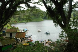 Cara Mengurangi Timbal di Danau Lido: Jangan Buang Sampah Sembarangan!