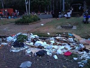 Duh, Banyak Warga yang Masih Tak Disiplin Buang Sampah di Jakarnaval