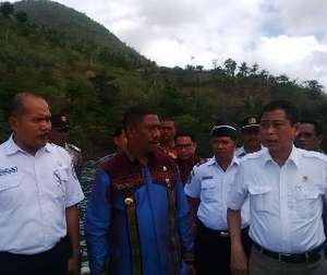 Blusukan ke NTT, Jonan Kritik Keamanan Bandara Frans Seda