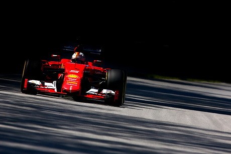 Vettel Dapat Penalti Lima Grid di Kanada