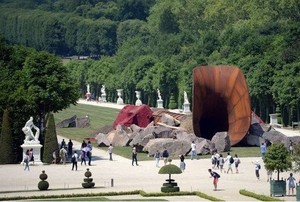 Kontroversi Patung Vagina di Istana Versailles, Prancis