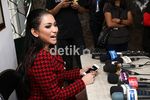 Mengintip si Seksi Amel Alvi Pemotretan Cover Single Baru