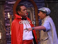 Episode kemarin Tarsan Cs memainkan lakon drakula. (gusmun/detikhot)