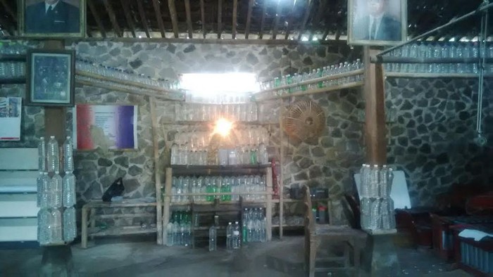 Mengintip Kandang Hujan, Laboratorium Air Hujan Milik Warga Bunder