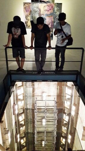 Awas, Jatuh! Ilusi Lubang Menganga Mimefield di ART|JOG|8