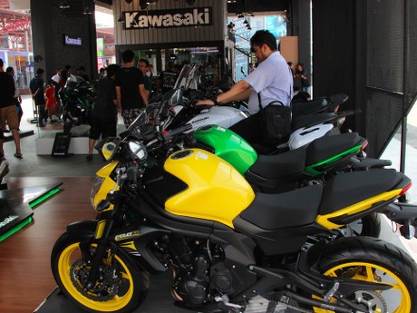 Buruan, Moge Kawasaki Bisa Dicicil Tanpa Bunga