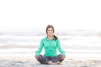 Ini Jessica Matthews, Pelatih Yoga sekaligus Dosen yang Cantik dan Seksi