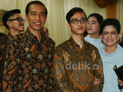 Jokowi Lamar Selvi Ananda untuk Gibran