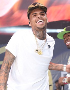 Semoga Chris Brown Benar-benar Konser di Indonesia