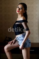 Seksinya Barbie Gocan, Pacar Baru Vicky Prasetyo