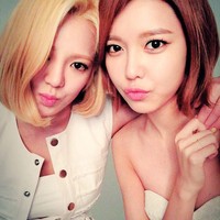 Sama seperti Hyoyeon, rambut Sooyoung kini juga pendek bob. (Instagram/hotsootuff)