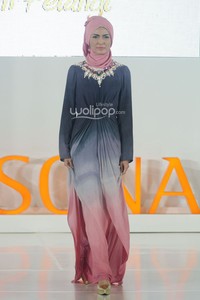 Dian Pelangi Pesona Ramadhan Fashion Delight at Senayan City. Jakarta. [Foto: Mohammad Abduh/Wolipop]