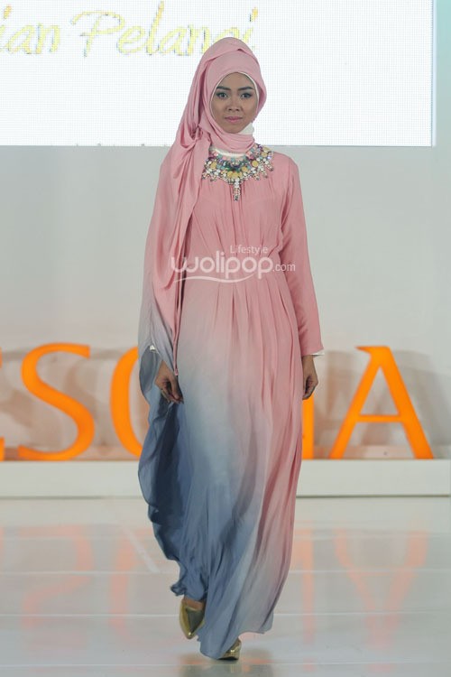 Dian Pelangi Pesona Ramadhan Fashion Delight at Senayan City. Jakarta. [Foto: Mohammad Abduh/Wolipop]