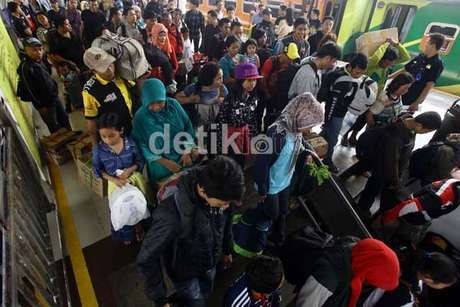 Ini Alasan PT KAI Jual Tiket Mudik 90 Hari Sebelum Lebaran