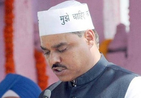 Menteri India Ditangkap karena Ijazah Palsu