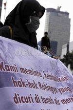 Aksi Damai untuk Muslim Rohingya
