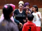 Hot Man! Meriam Bellina Tetap Seksi di Usia 50 Tahun