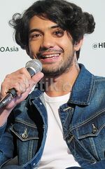 Reza Rahadian Bertato, Ini Fotonya!