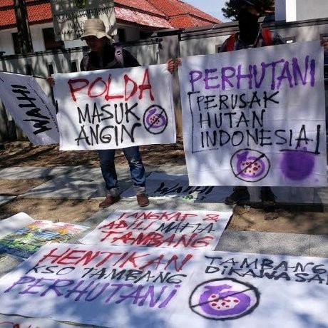 Praperadilankan Polda Jabar, Walhi Gelar Unjuk Rasa di PN