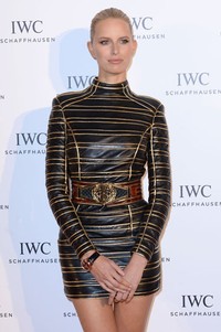     Model asal Ceko Karolina Kurkova lebih dahulu mengenakan busana rancangan Balmain tersebut di acara Festival Film Cannes ke-66 di Prancis pada 2013 lalu. Samir Hussein/Getty Images/detikFoto.