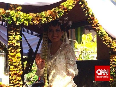 Selvi Naik Kereta Kuda ke Lokasi Ijab Kabul